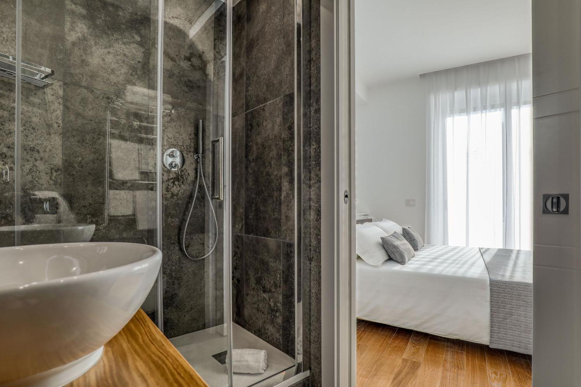 Gallery Suite Civitavecchia Pokoj fotografie